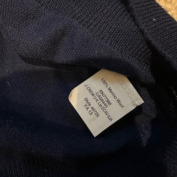 Beautiful midnight blue J.Crew women’s size small sweater - Picture 4 of 4